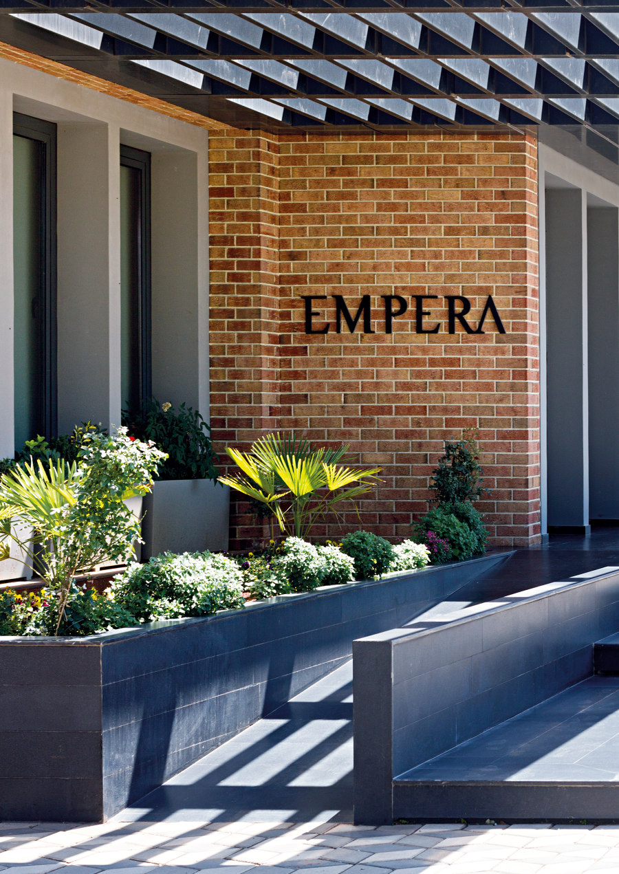 Empera Headquarters de Yerce Architecture | Immeubles de bureaux