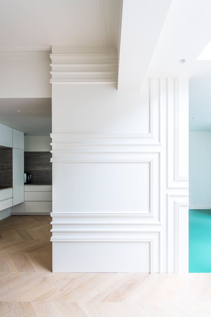 Antwerp Townhouse renovation by Van Staeyen Interieur | Living space
