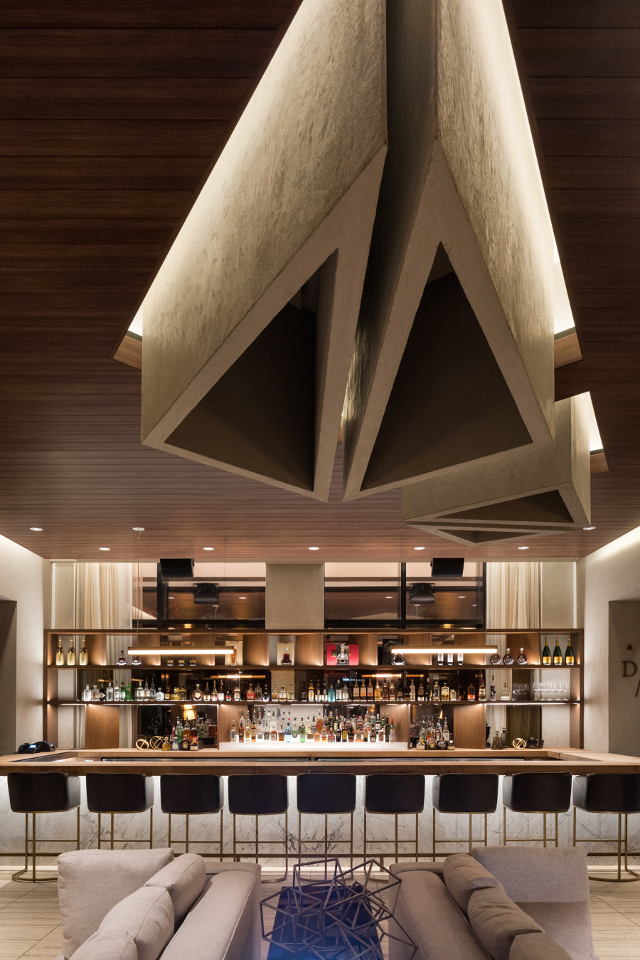PARQ Vancouver di ACDF Architecture | Alberghi