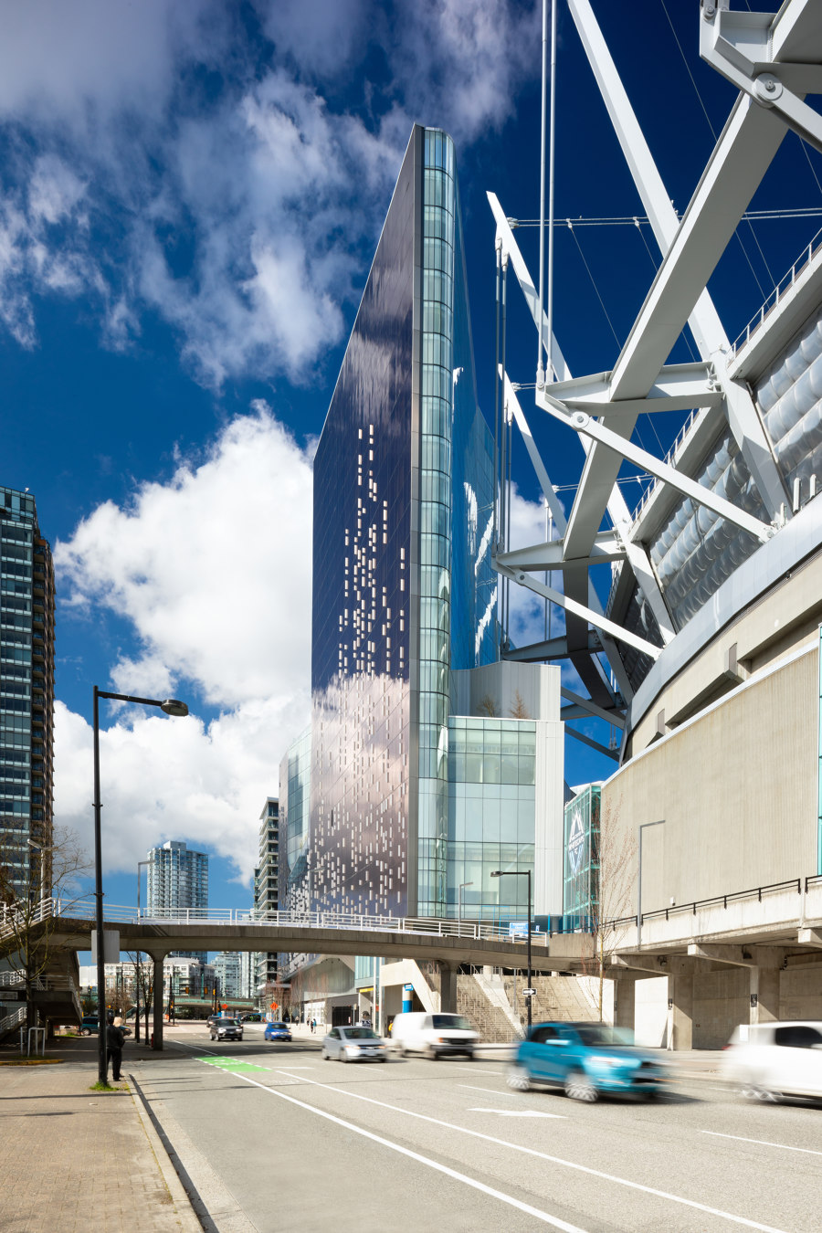 PARQ Vancouver di ACDF Architecture | Alberghi