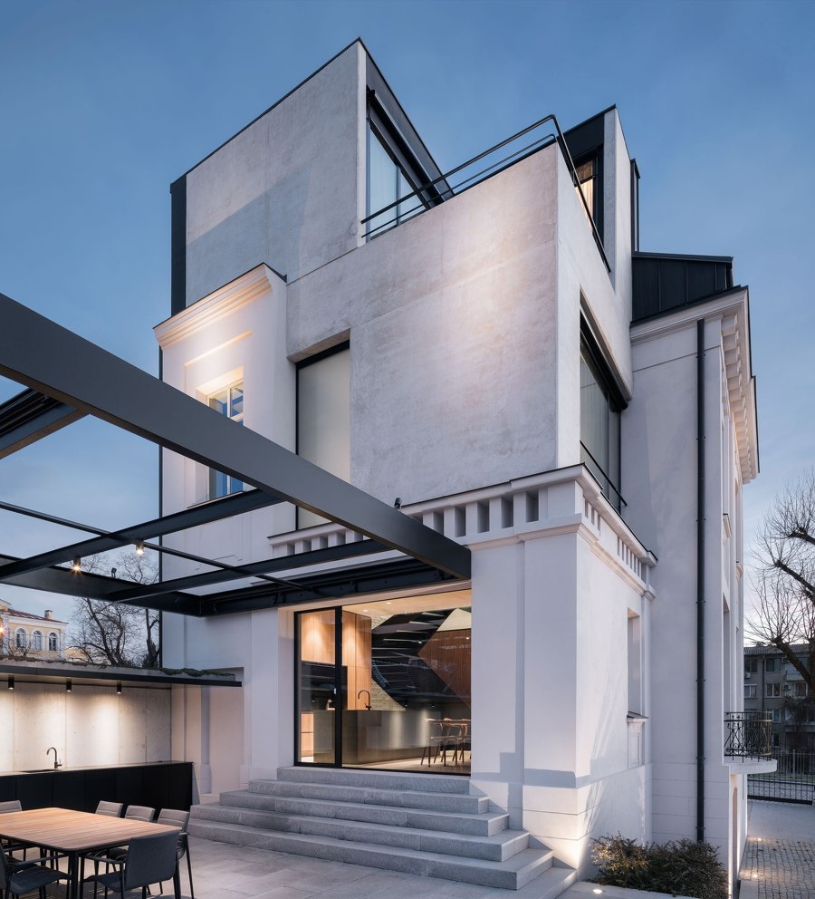 White Concrete Old House de I/O architects | Casas Unifamiliares