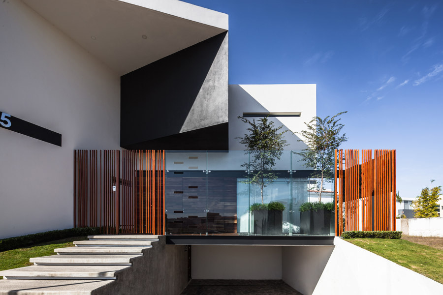 225 House by 21 arquitectos | Detached houses