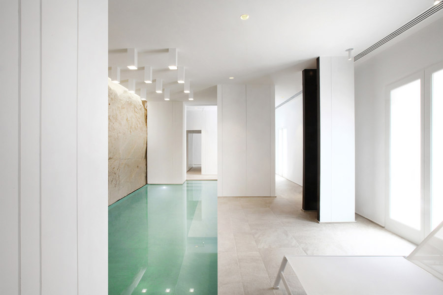 White Digger de Tomas Ghisellini Architects | Spa facilities