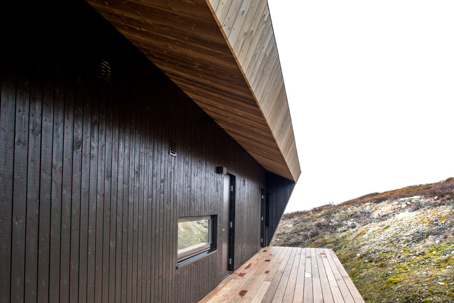 The Hooded Cabin de ARKITEKTVÆRELSET | Casas Unifamiliares