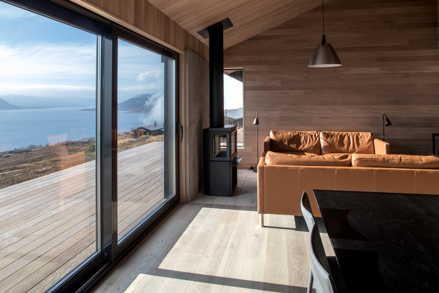 The Hooded Cabin von ARKITEKTVÆRELSET | Einfamilienhäuser
