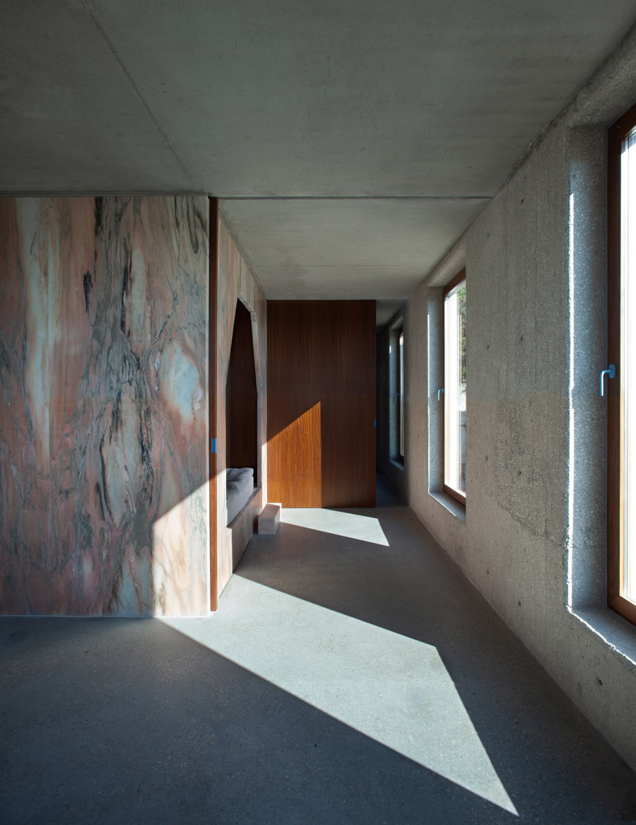Casa do Monte de Leopold Banchini Architects | Pièces d'habitation