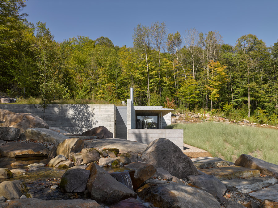 Quebec Pool House di MacKay-Lyons Sweetapple Architects | Case unifamiliari