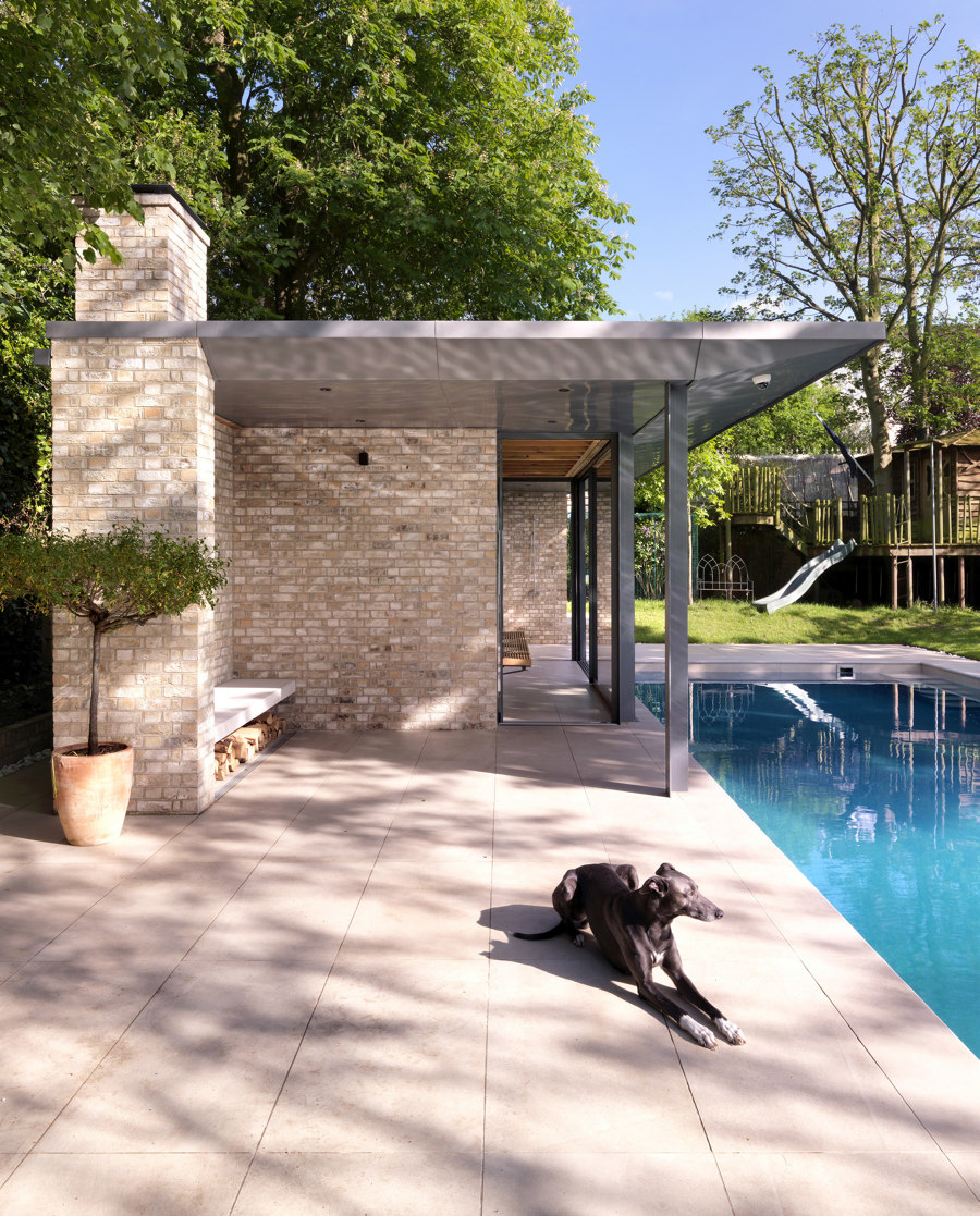 Pared-back garden Pavilions | Open-air pools | Threefold Architects