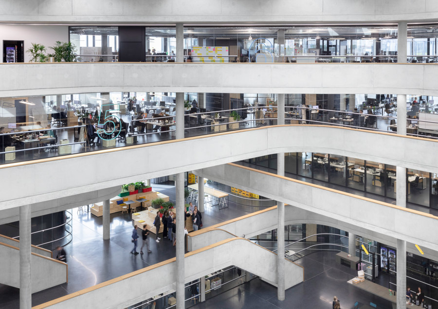 Zalando Headquarters di Henn Architekten | Edifici per uffici