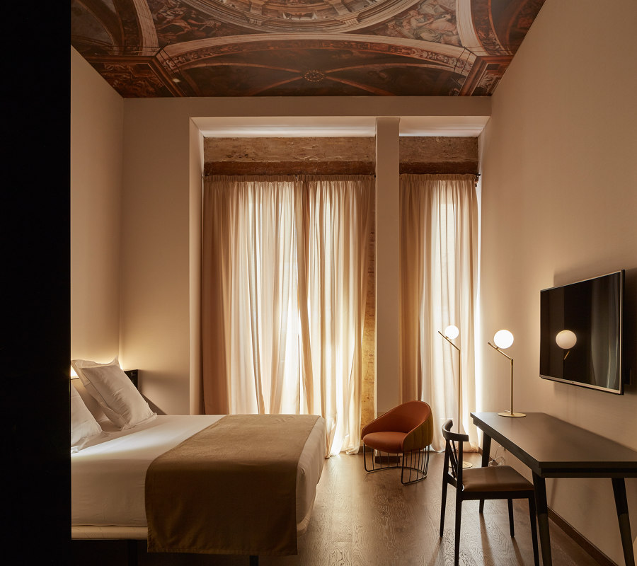 Hotel One Shot Mercat di NONNA designprojects | Alberghi - Interni