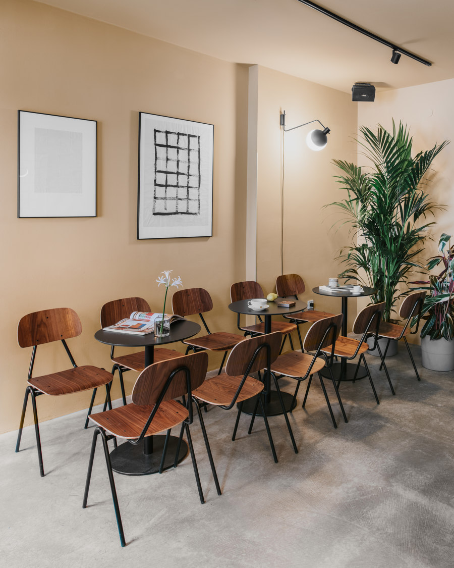 Regular bar by Regular Company | Café interiors