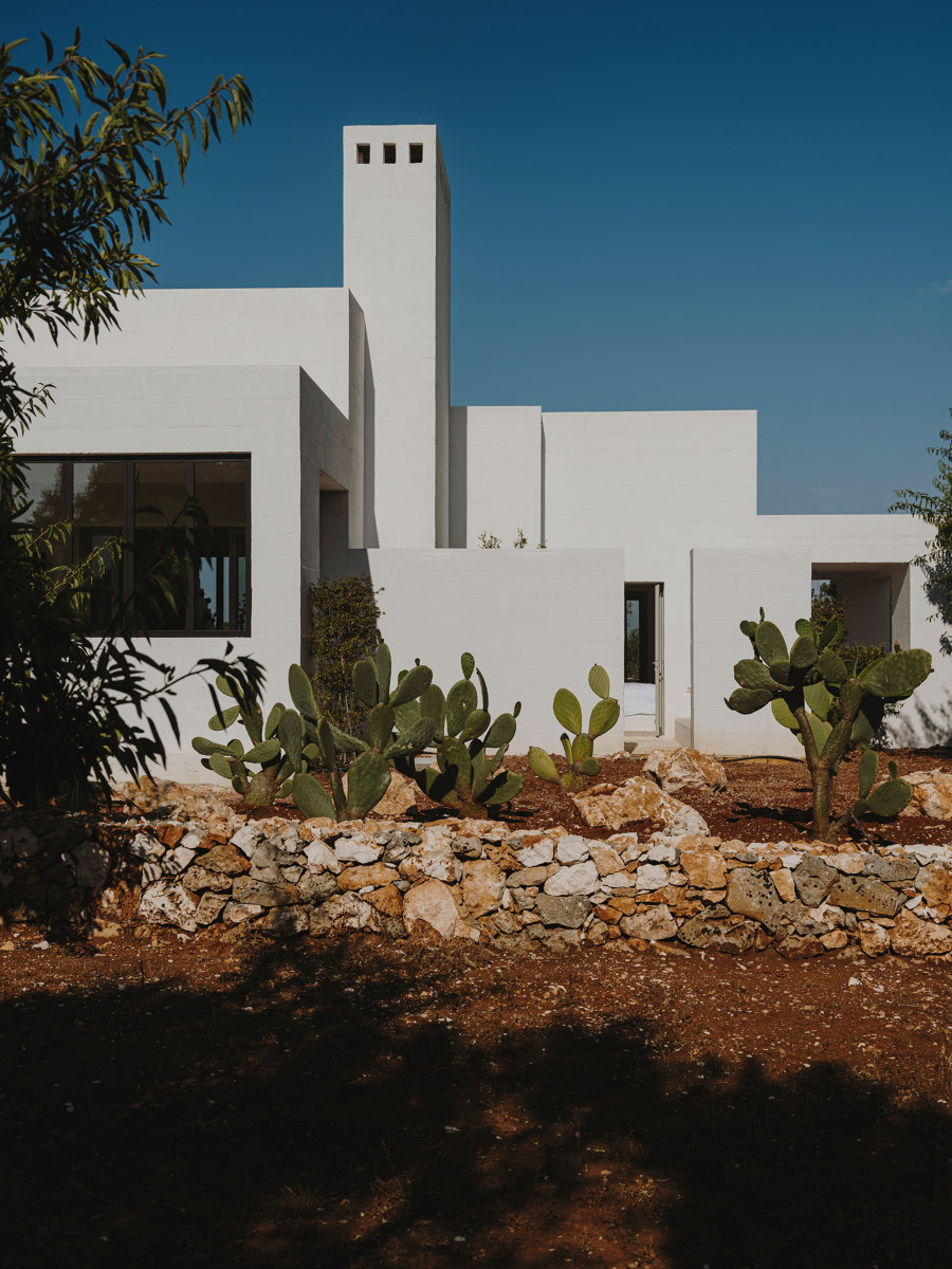Villa Cardo by Studio Andrew Trotter | Detached houses