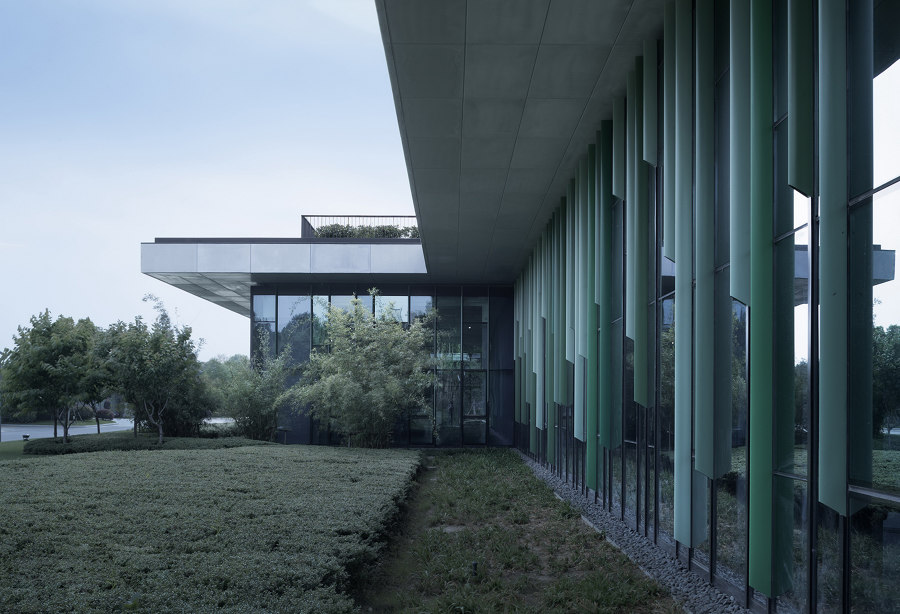 Cyrus Tang Foundation Center di UAD | Architectural Design & Research Institute of Zhejiang University | Edifici per uffici