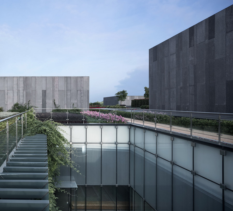 Cyrus Tang Foundation Center von UAD | Architectural Design & Research Institute of Zhejiang University | Bürogebäude