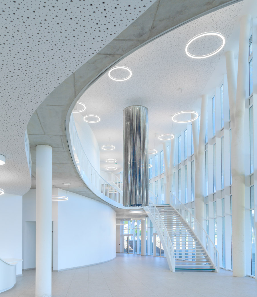Palais des Congrès & Casino Cap d’Agde de A+ Architecture﻿ | Arquitectura religiosa / centros sociales
