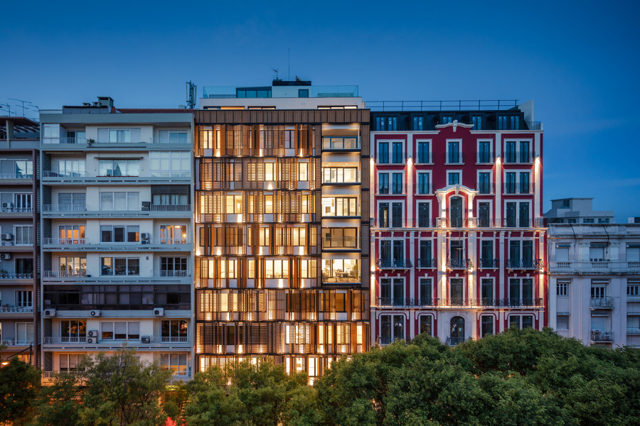 Lisbon Wood Residential Building de Plano Humano Arquitectos | Immeubles