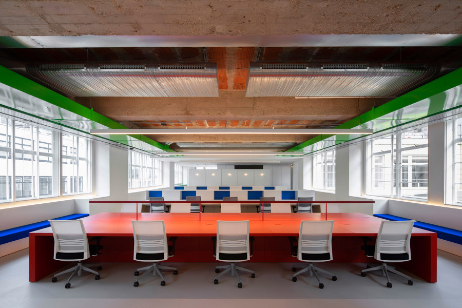 Selfridges Offices di Alex Cochrane Architects | Spazi ufficio