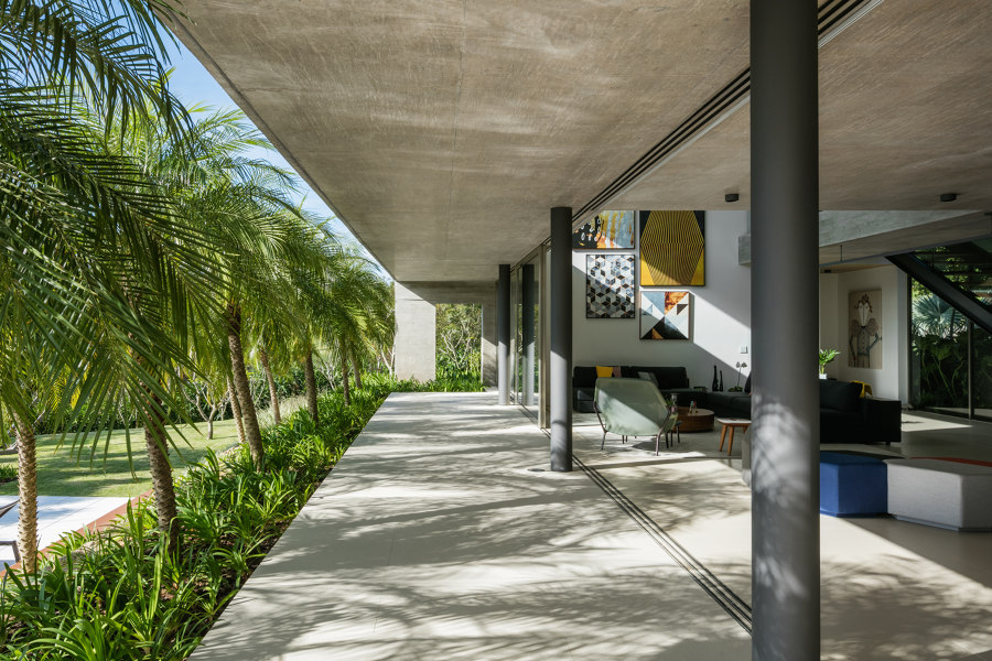 DMG Residence de Reinach Mendonça Arquitetos Associados | Casas Unifamiliares