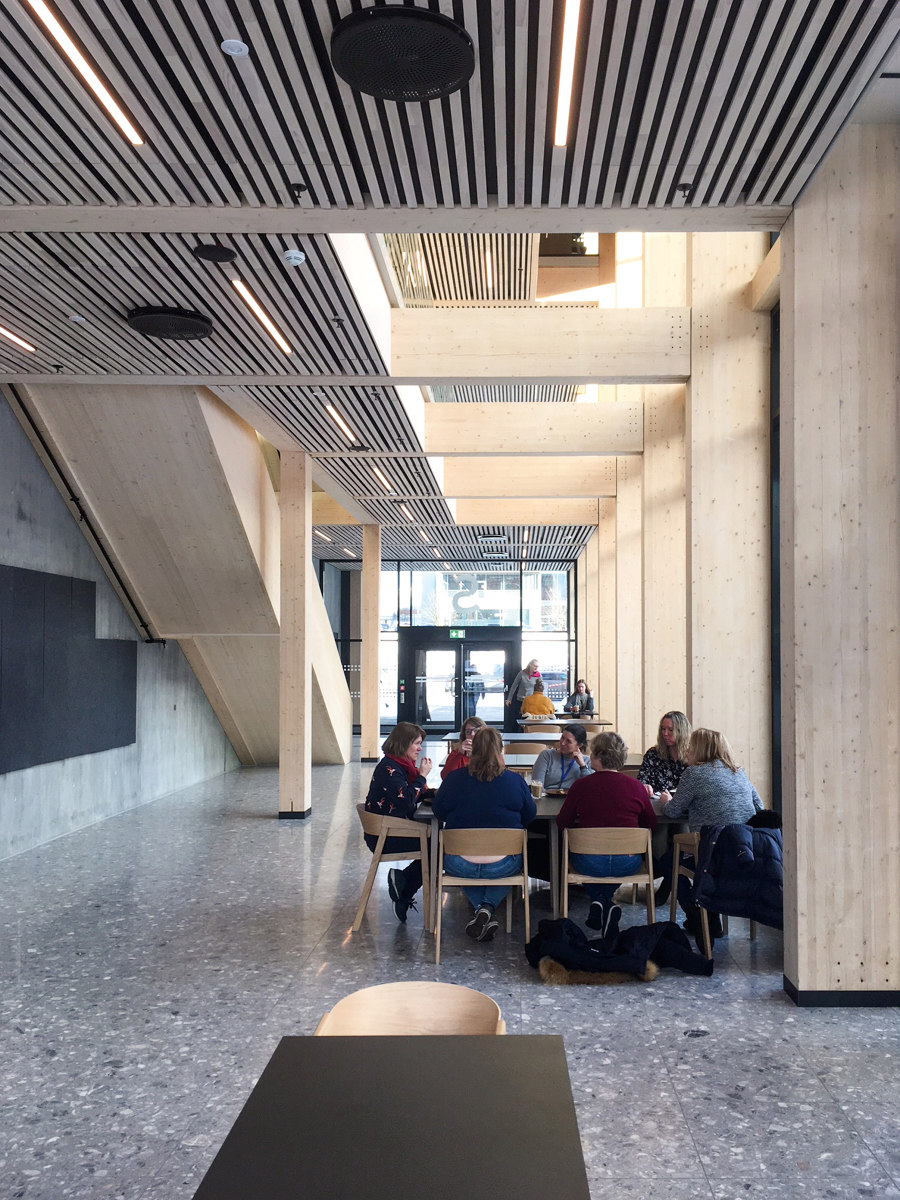 Gjøvik University College de Reiulf Ramstad Arkitekter | Universidades