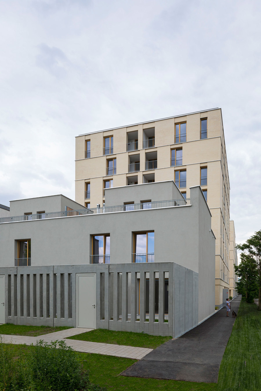 Residential Complex VORGARTENSTRASSE 98-106 de BEHF Architects | Urbanizaciones