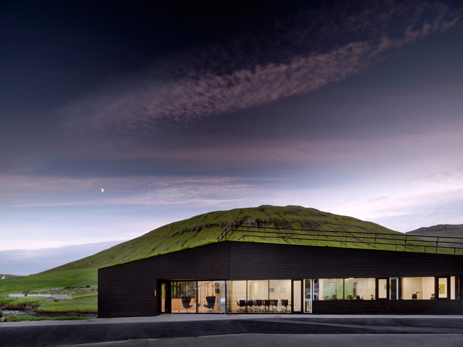 Town Hall Eysturkommuna di Henning Larsen Architects | Edifici amministrativi