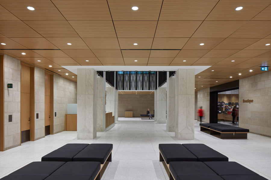 Government of Canada Visitor Welcome Centre di Moriyama & Teshima Architects | Edifici amministrativi