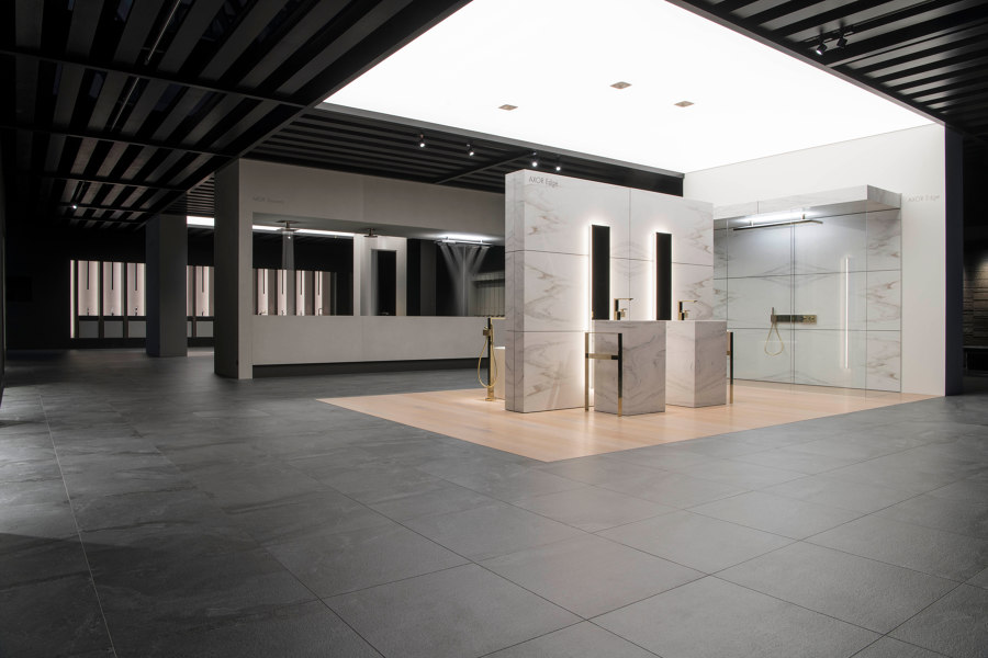 ArsRatio floor system AR18 for the Hansgrohe Group at the ISH de ArsRatio | Referencias de fabricantes
