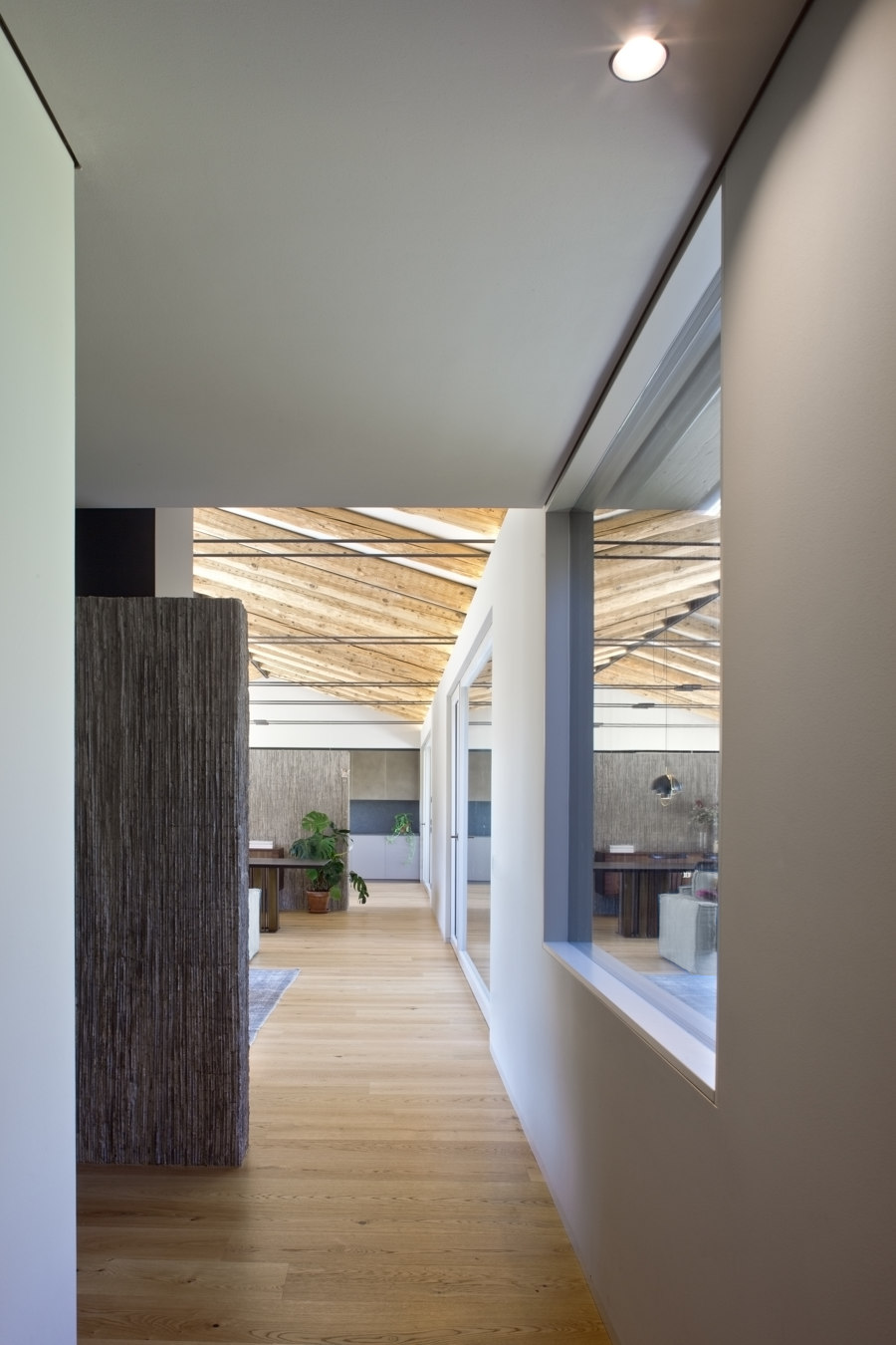 110_House in the poplar de MIDE architetti | Casas Unifamiliares