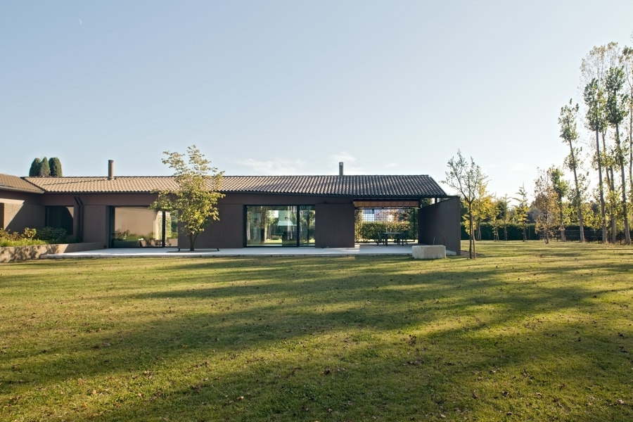 110_House in the poplar von MIDE architetti | Einfamilienhäuser