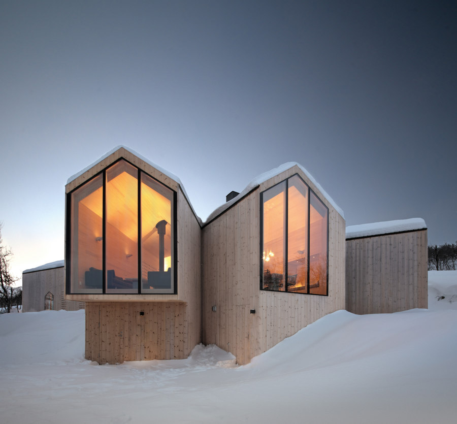 Split View Mountain Lodge de Reiulf Ramstad Arkitekter | Maisons particulières