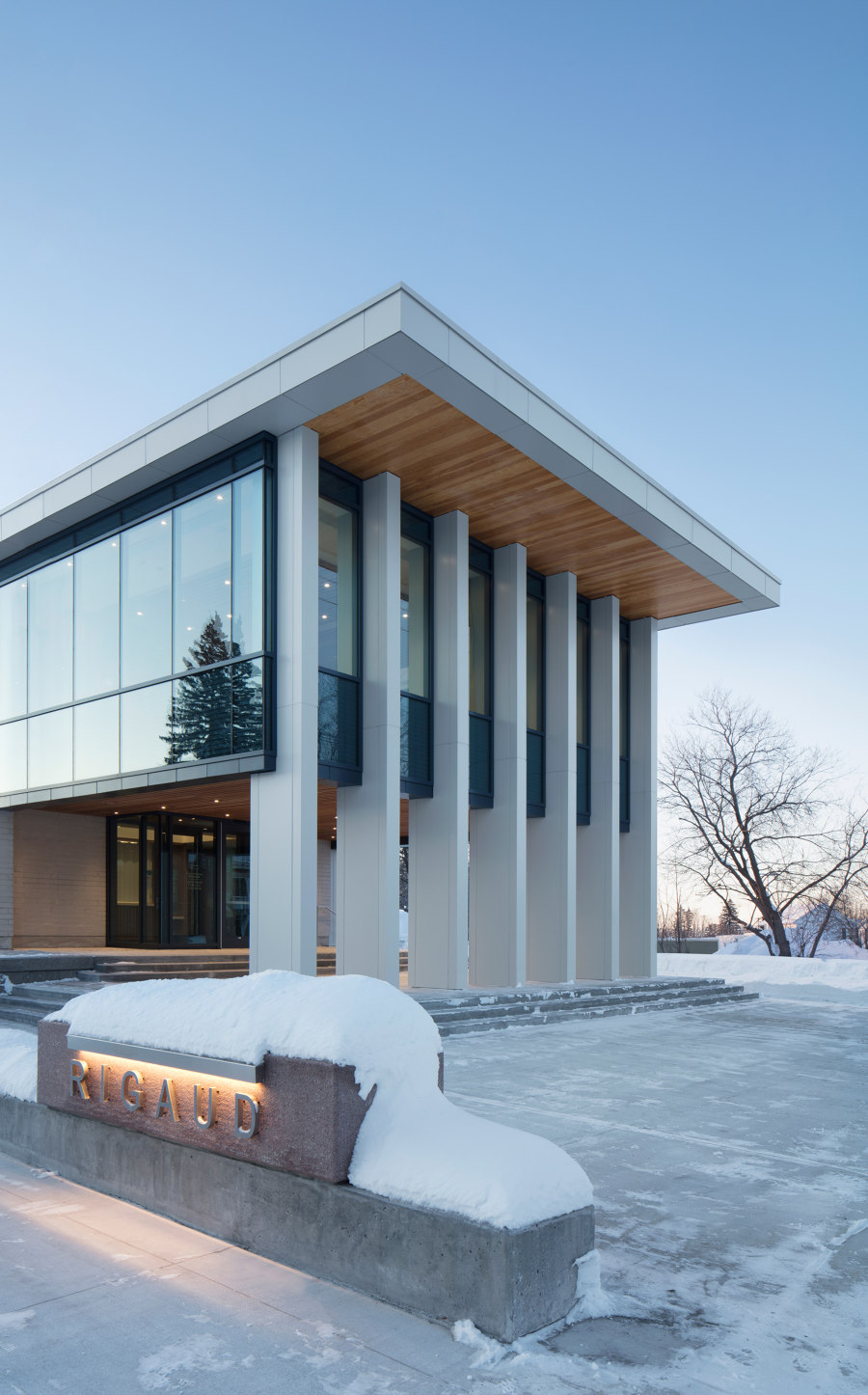 Rigaud City Hall by Affleck de la Riva architects | Administration buildings