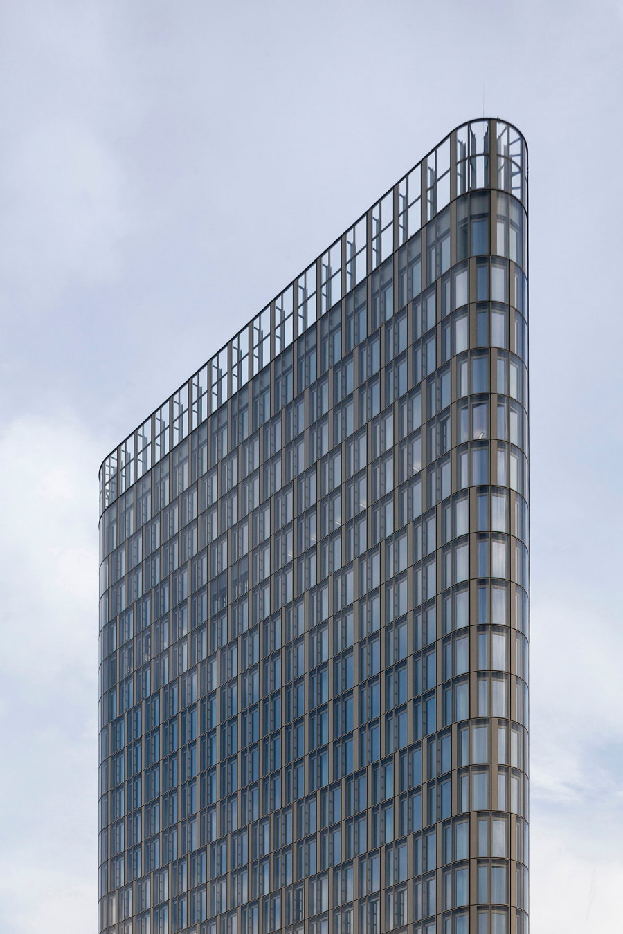 Office Complex THE ICON VIENNA di BEHF Architects | Edifici per uffici