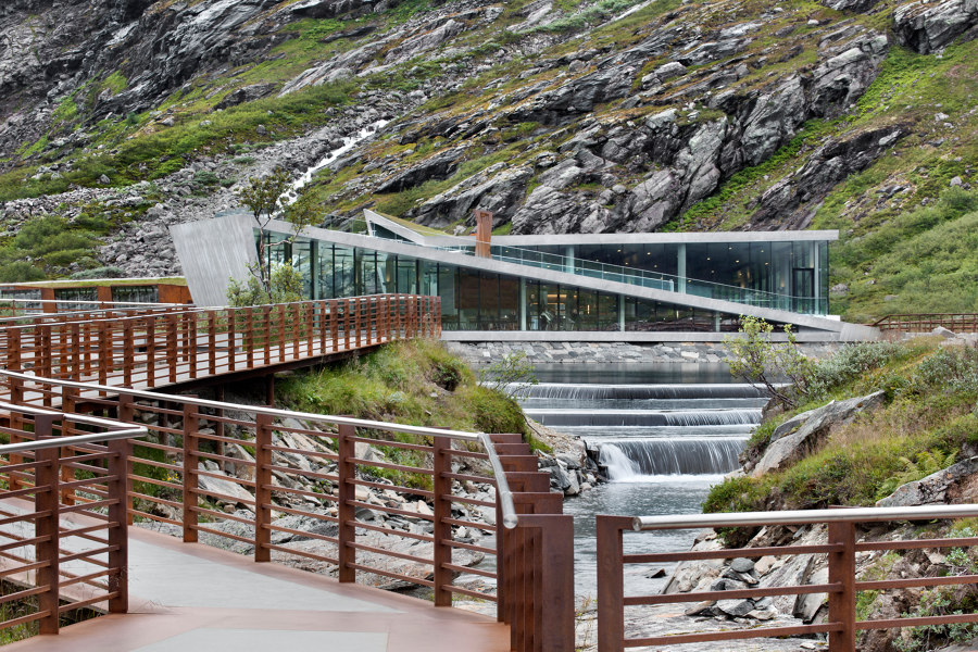 Trollstigen National Tourist Route von Reiulf Ramstad Arkitekter | Denkmäler/Skulpturen/Aussichtsplattformen