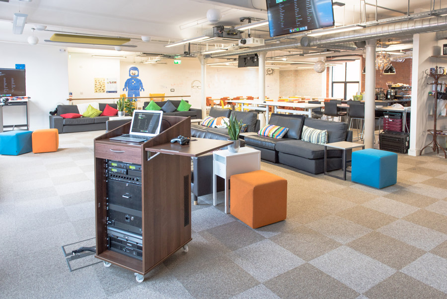 Case Study: Reducing Noise in an Open Office - Puppet Labs | Manufacturer references | BuzziSpace