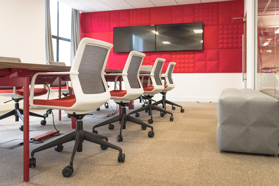Case Study: Reducing Noise in an Open Office - Puppet Labs |  | BuzziSpace
