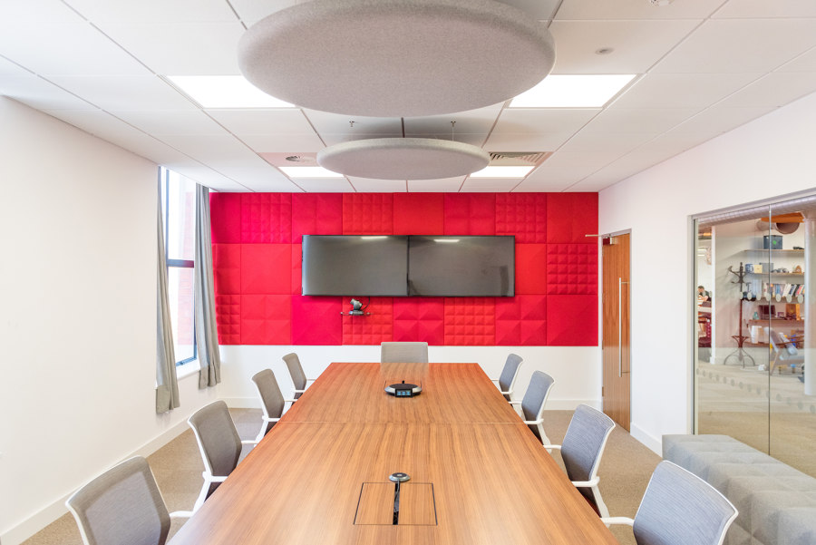 Case Study: Reducing Noise in an Open Office - Puppet Labs |  | BuzziSpace