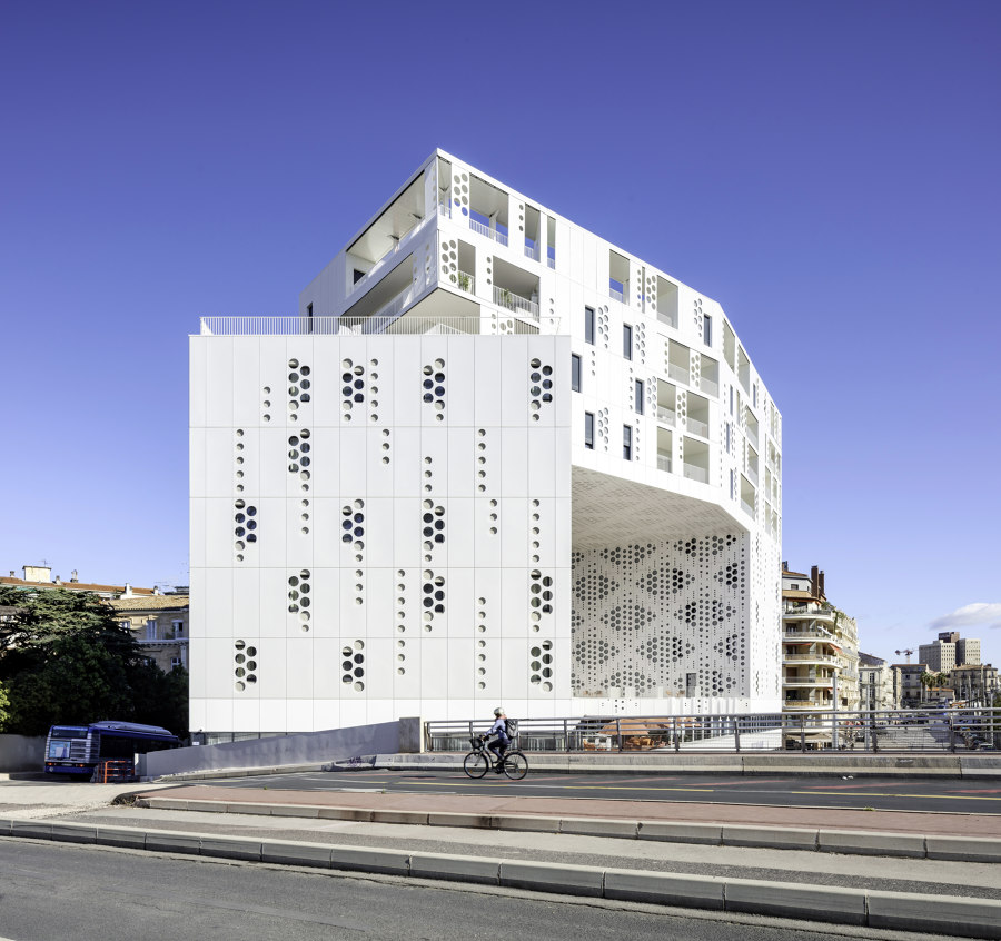 LE BELAROÏA de Manuelle Gautrand Architecture | Hoteles