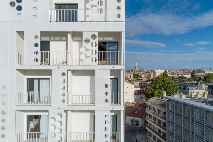 LE BELAROÏA von Manuelle Gautrand Architecture | Hotels