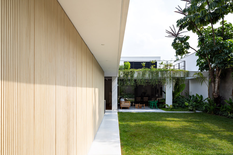 Jacupiranga House von CR2 Arquitetura | Einfamilienhäuser