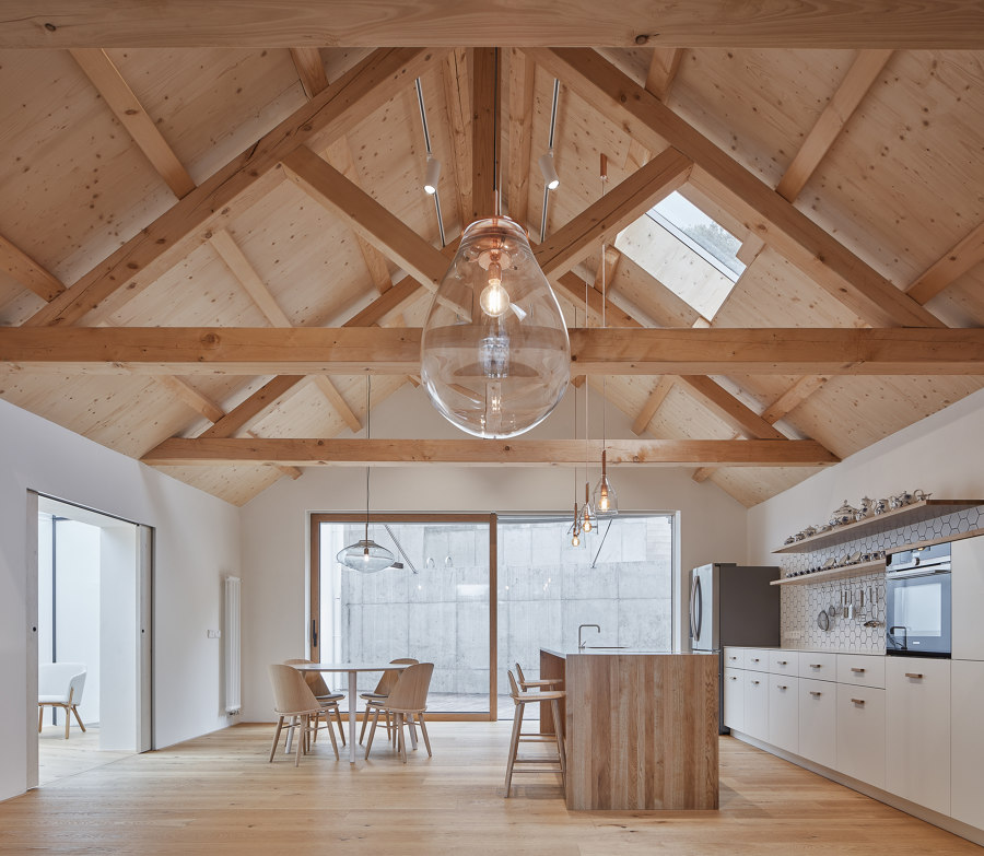 Family house in Jinonice di Atelier 111 architekti | Case unifamiliari