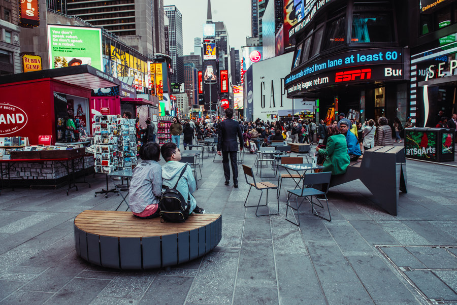 Times Square, New York | Manufacturer references | Vestre