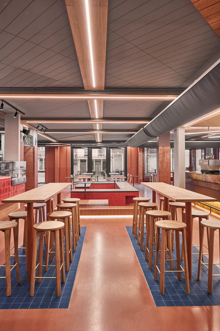 Foodhallen Den Haag | Restaurant-Interieurs | Studio Modijefsky