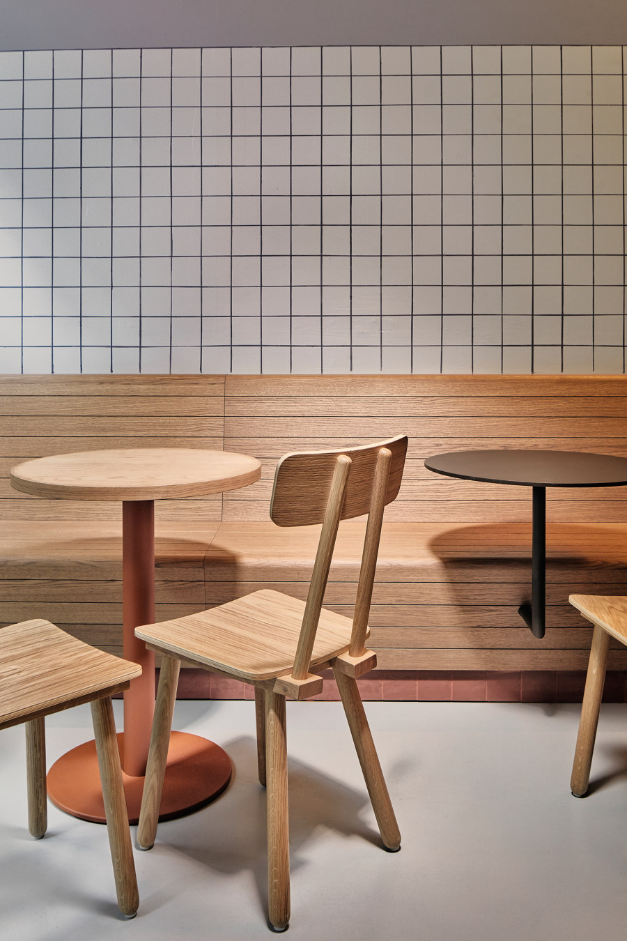 Foodhallen Den Haag by Studio Modijefsky | Restaurant interiors