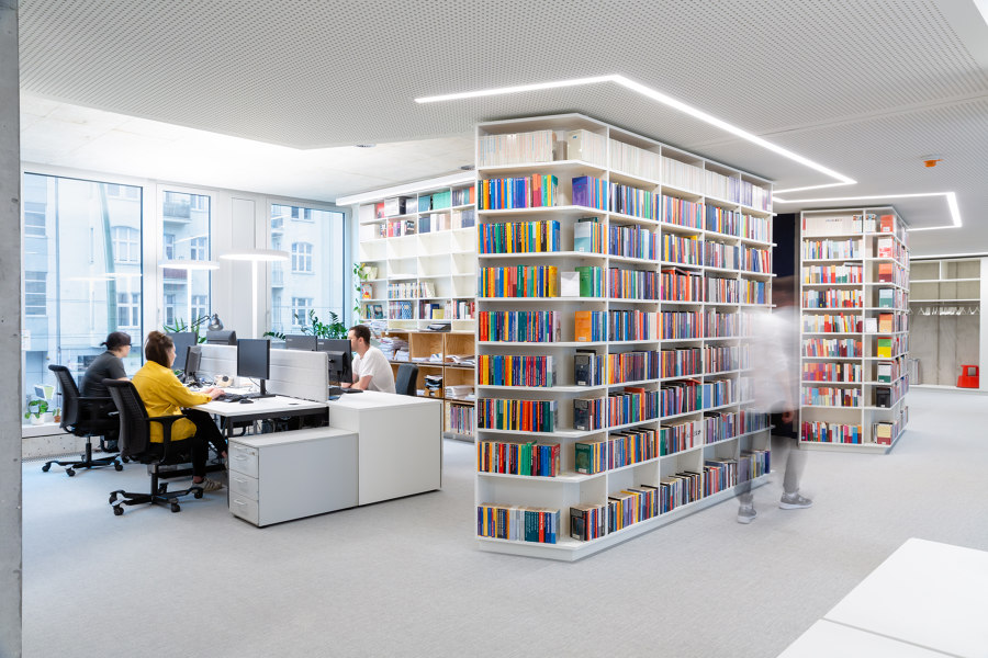 Suhrkamp Verlag von KINZO Design Studio | Büroräume