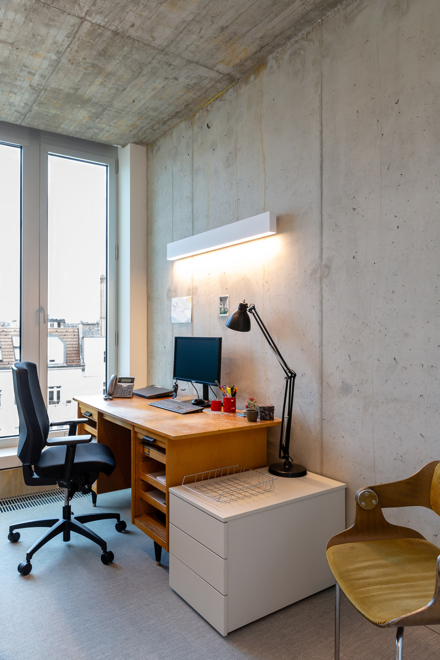 Suhrkamp Verlag by KINZO Design Studio | Office facilities