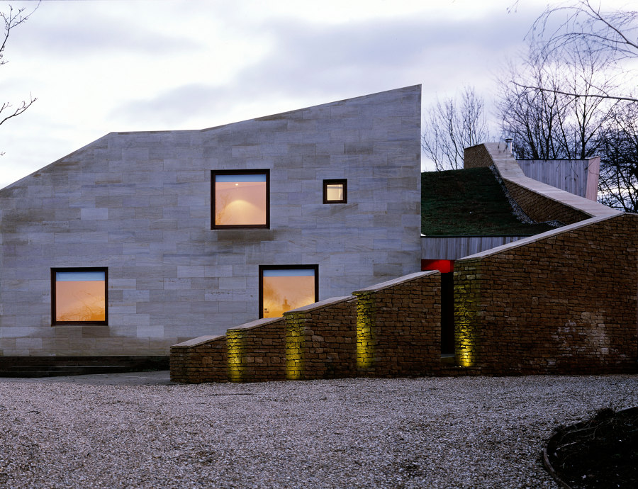 Stonecrop by Featherstone Young | Detached houses