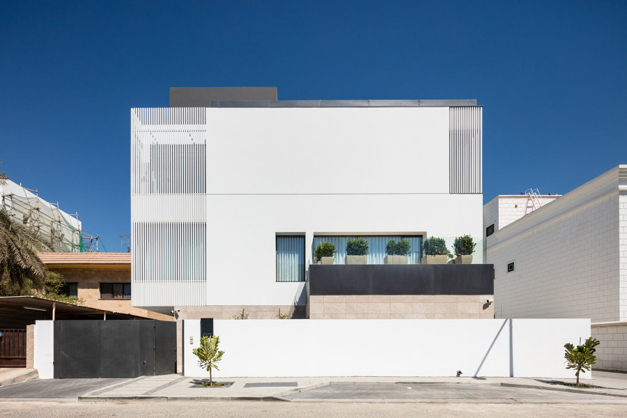 House in Mishref by Studio Toggle | Detached houses