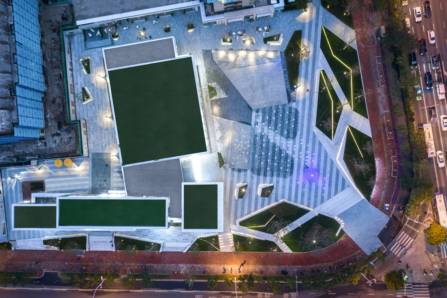 Fuzhou Vanke Golden Field of International Reception Center von Waterfrom Design | Shop-Interieurs