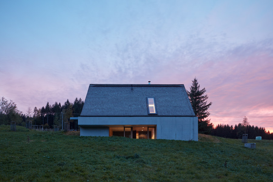 Weekend House in Beskydy de Pavel Míček Architects | Maisons particulières