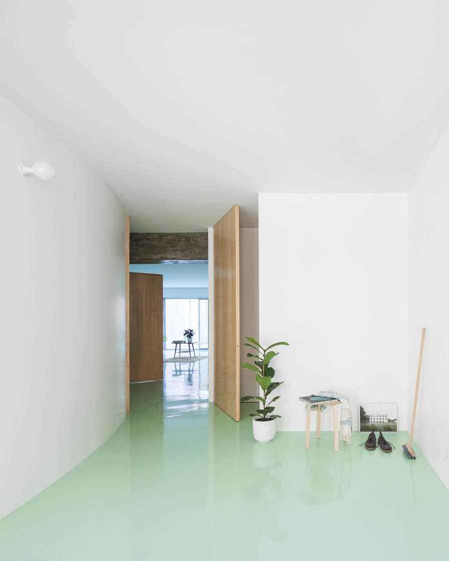 086 Apartment Porto von Fala Atelier | Wohnräume